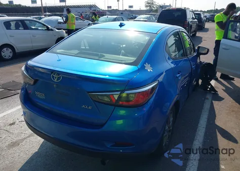 2019 Toyota Yaris Xle z USA, uszkodzony, nr VIN 3MYDLBYV7KY523952